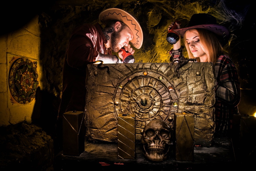 Квест в реальности Индиана Джонс и ящик Пандоры от компании Квеструм Квест в реальности Индиана Джонс и ящик Пандоры от компании Квеструм